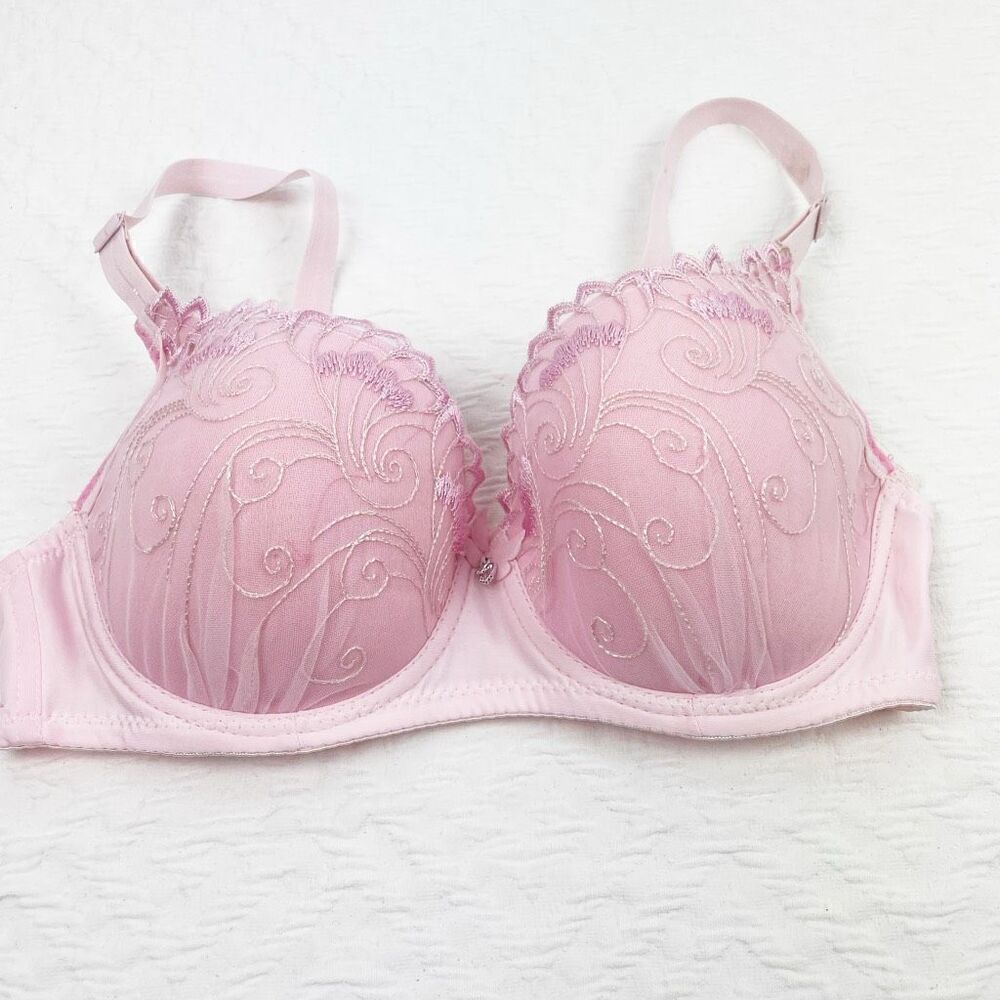 BUY 1 GET 1 FREE Chuns perfect shape lingerie bra 34c light pink lace embroidery